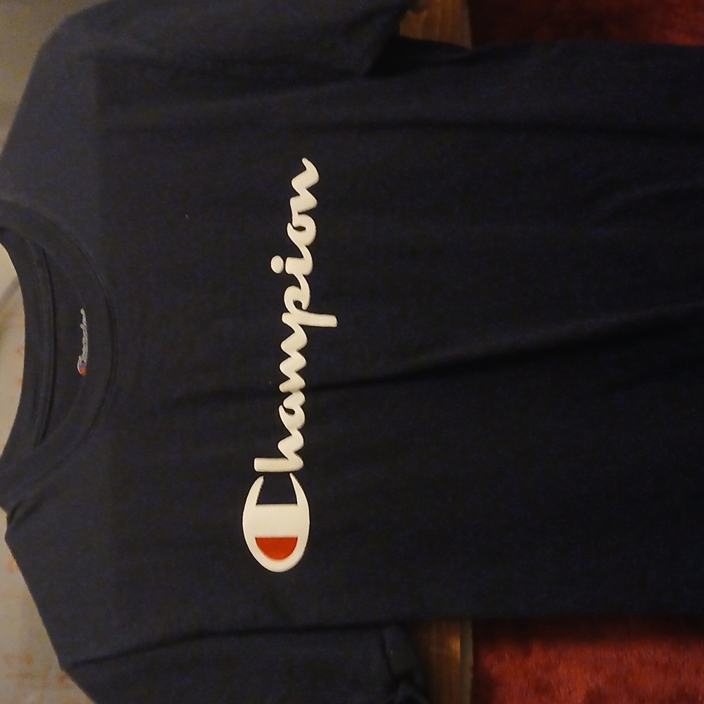 Champion t shirt